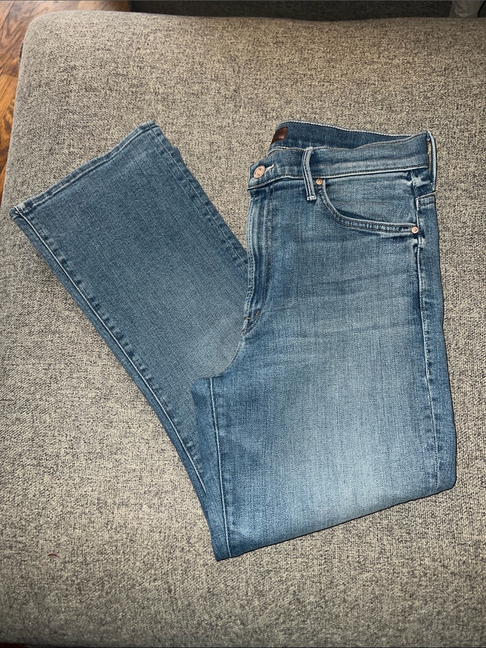 MOTHER Light Blue Denim The Insider Crop Jeans EUC 31